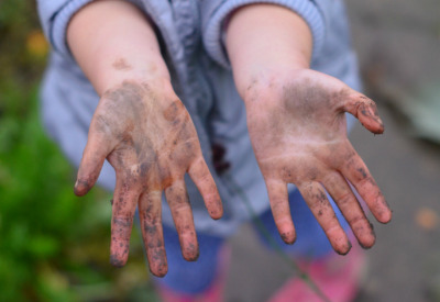 involving-children-in-gardening-is-rewarding-for