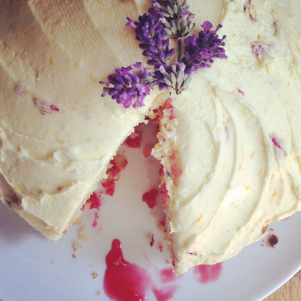 lavender and redcurrant cake