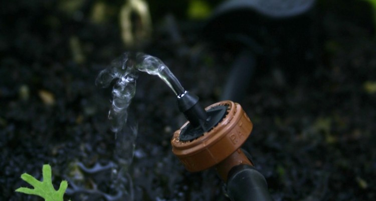 hozelock pot watering