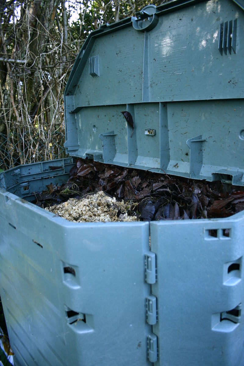 plastic compost bin